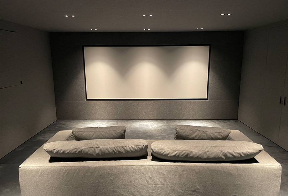 Conception de salle de home cinéma et auditorium privés